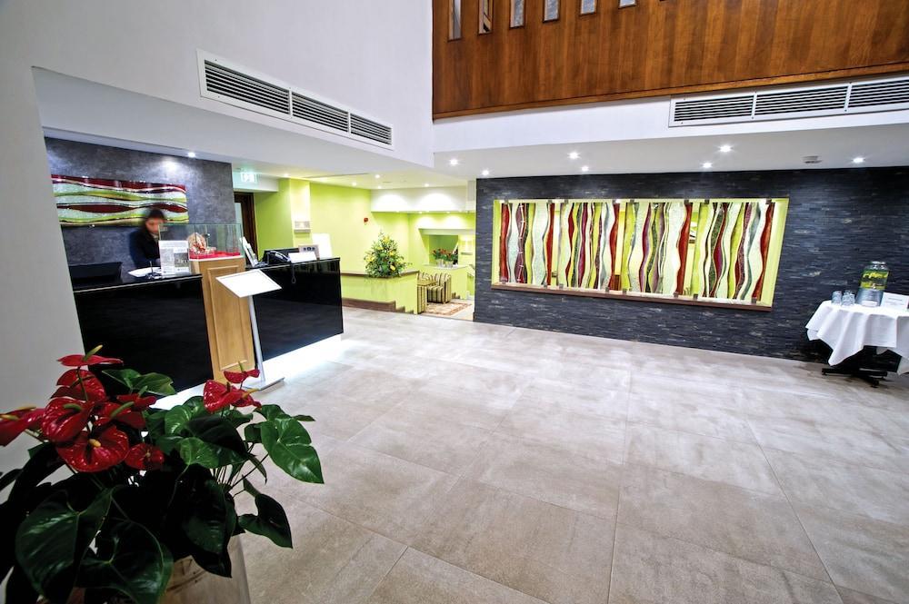 Frensham Pond Country House Hotel & Spa ฟาร์แนม ภายนอก รูปภาพ
