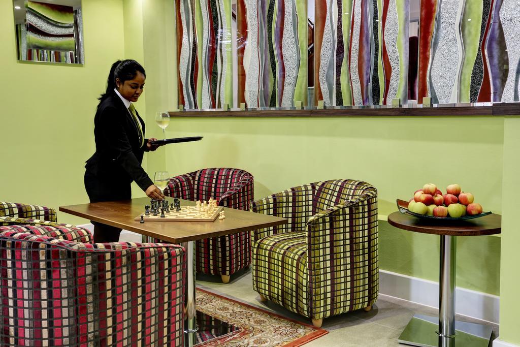 Frensham Pond Country House Hotel & Spa ฟาร์แนม ภายนอก รูปภาพ