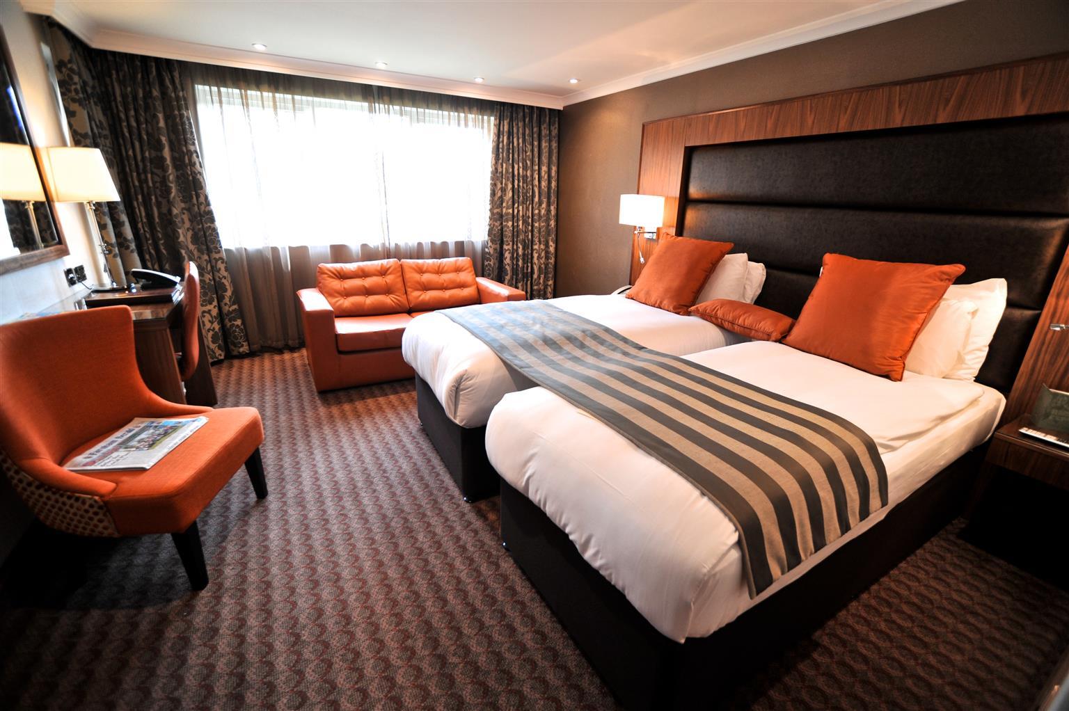 Frensham Pond Country House Hotel & Spa ฟาร์แนม ภายนอก รูปภาพ