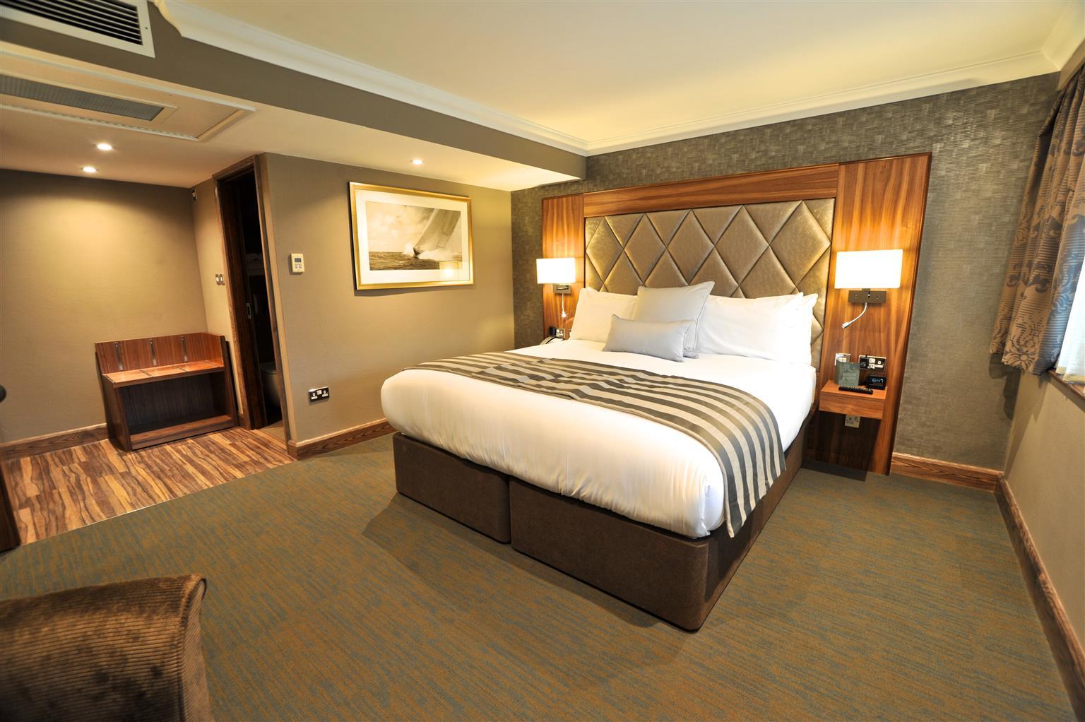Frensham Pond Country House Hotel & Spa ฟาร์แนม ภายนอก รูปภาพ