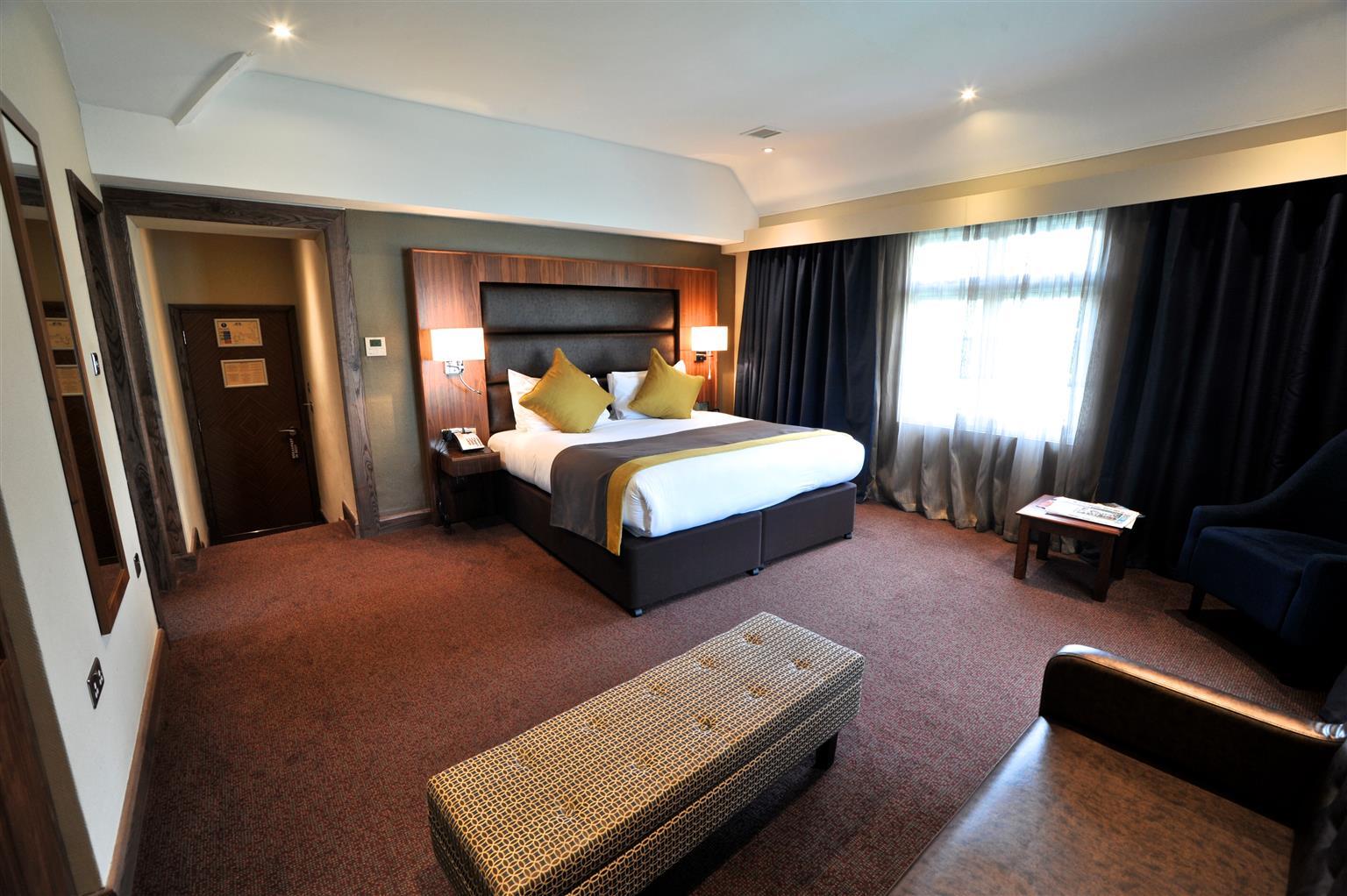 Frensham Pond Country House Hotel & Spa ฟาร์แนม ภายนอก รูปภาพ