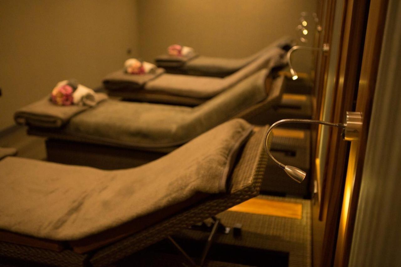 Frensham Pond Country House Hotel & Spa ฟาร์แนม ภายนอก รูปภาพ