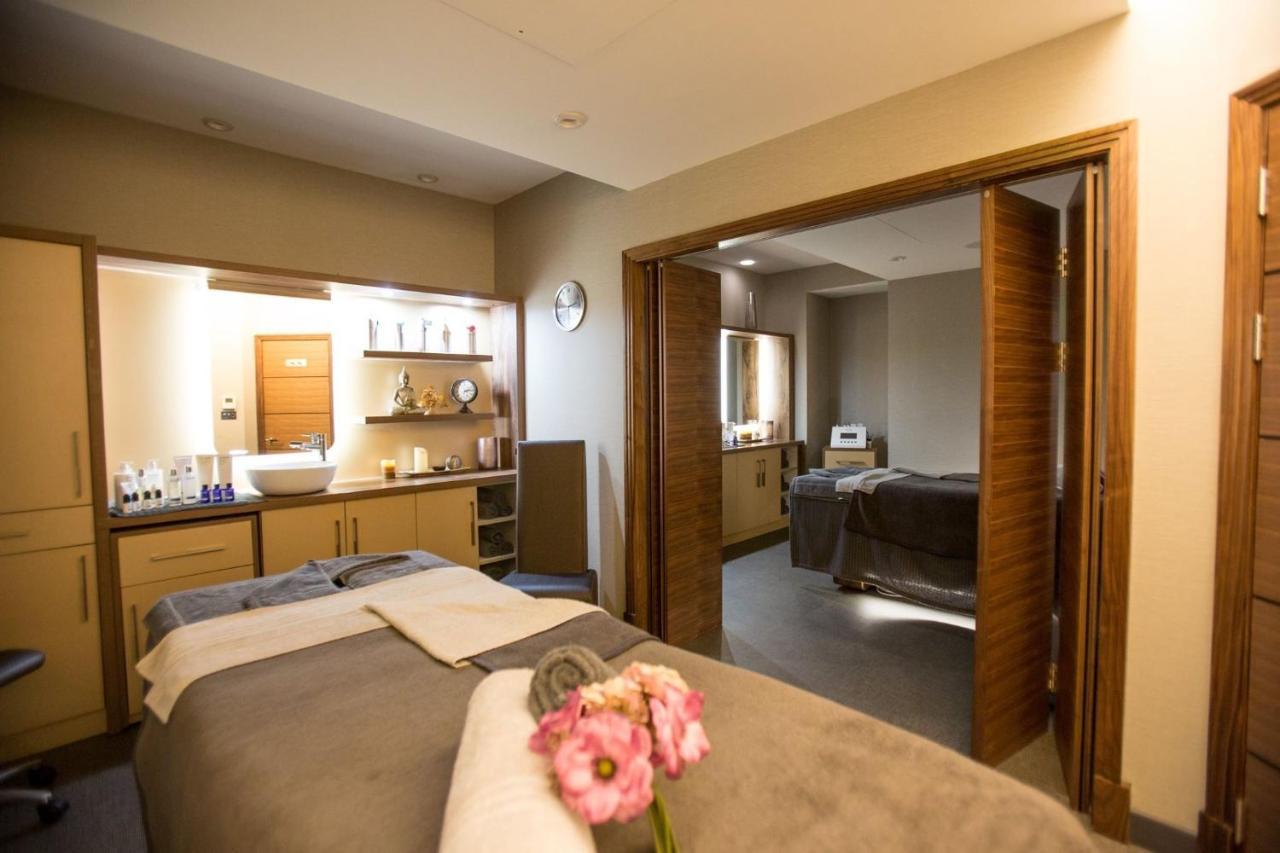 Frensham Pond Country House Hotel & Spa ฟาร์แนม ภายนอก รูปภาพ
